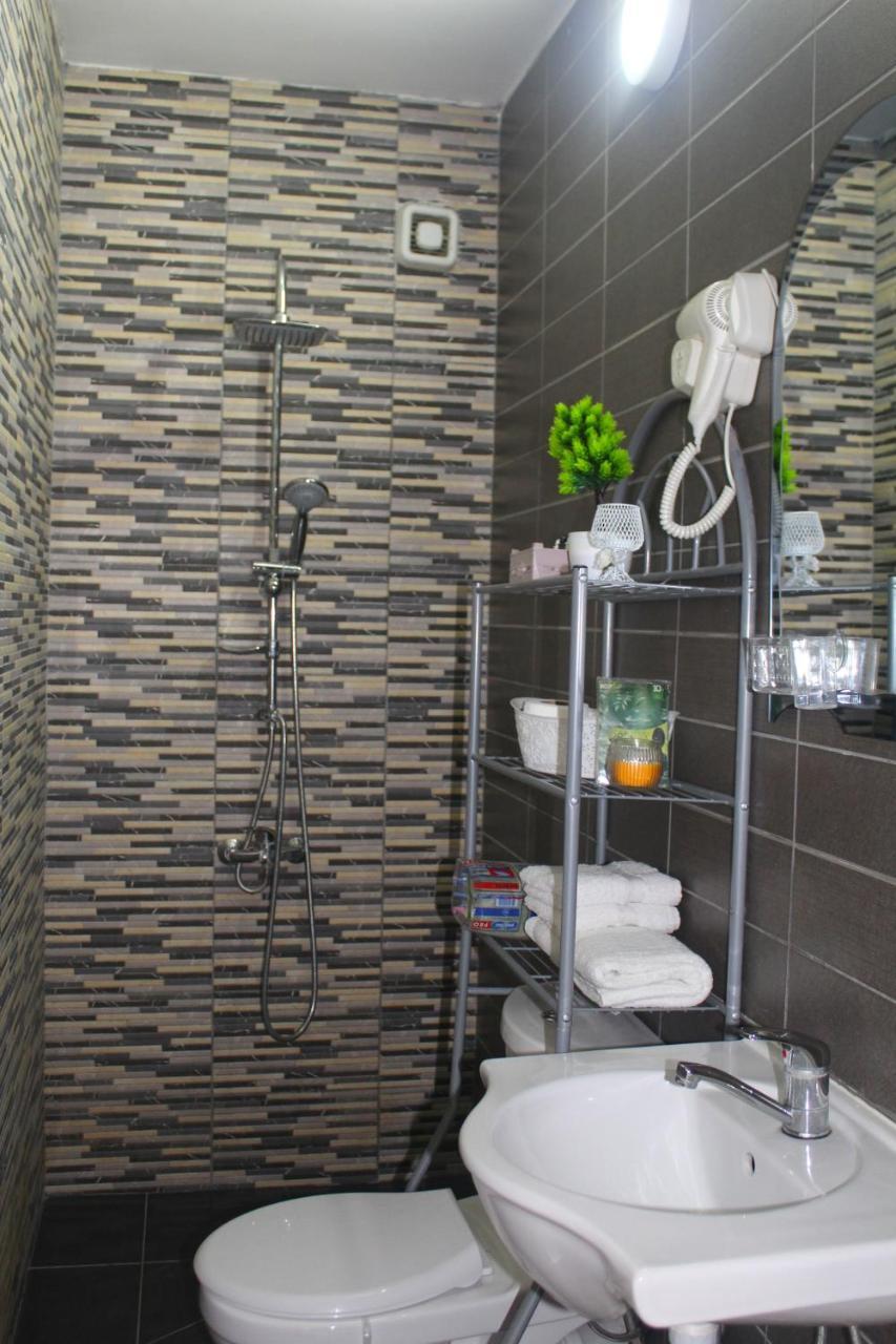 פרישטינה Hotel Kika מראה חיצוני תמונה