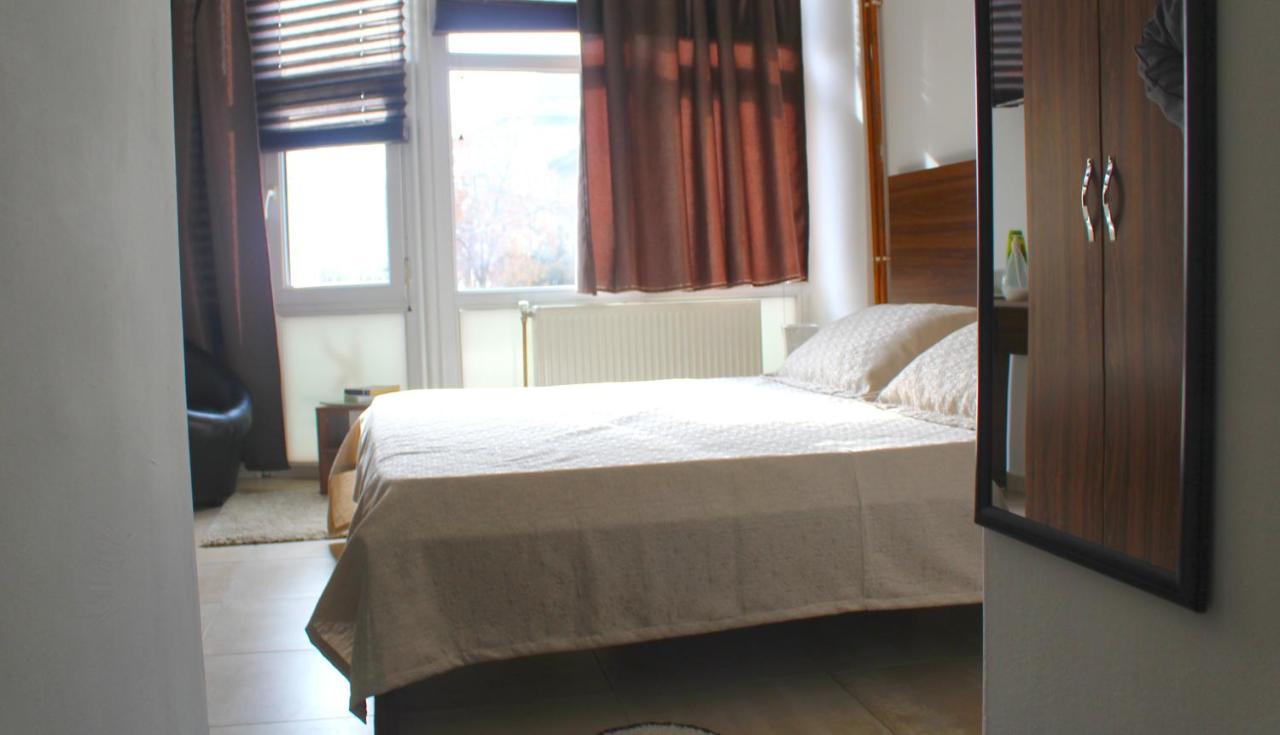 פרישטינה Hotel Kika מראה חיצוני תמונה