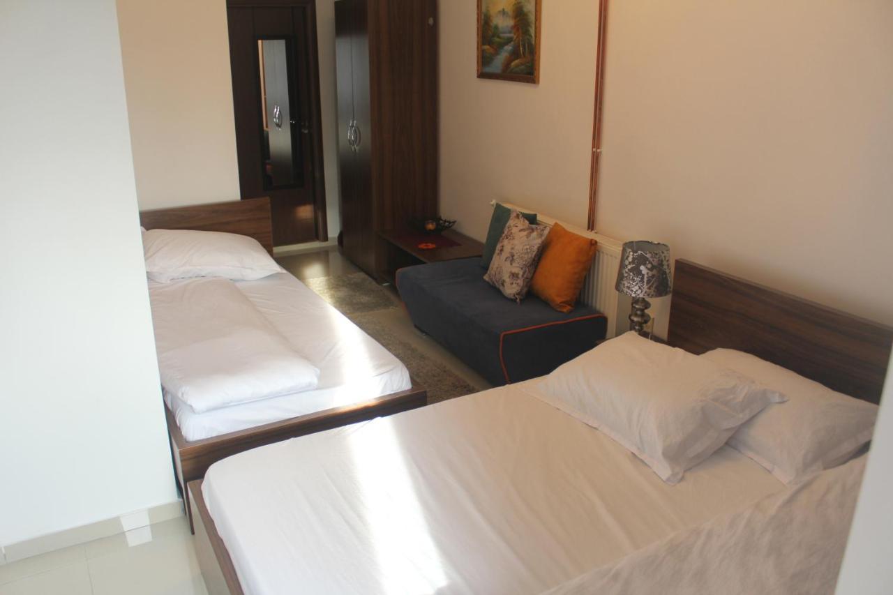 פרישטינה Hotel Kika מראה חיצוני תמונה