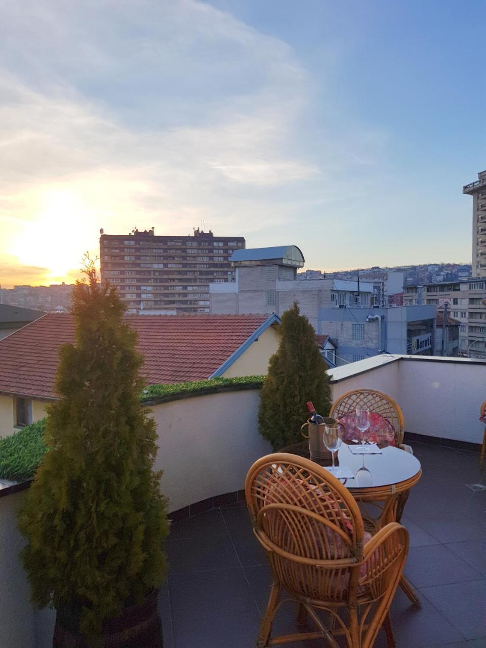 פרישטינה Hotel Kika מראה חיצוני תמונה